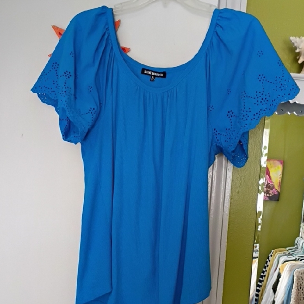 Steve Madden Bright Blue Scoop Neck Eyelet Flutter Sleeve Top